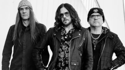 TONY HARNELL Wants To Get New TNT Songs Out This Year